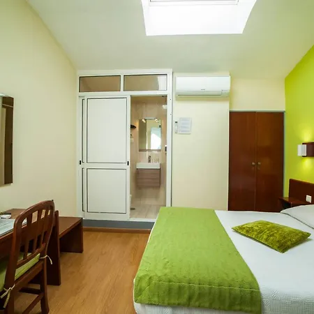 Hotel Estoril *