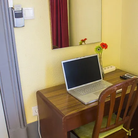 Estoril * Порту