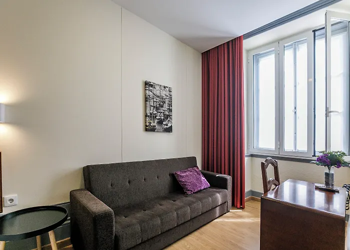 ホテル エストリル